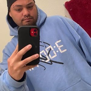 Meet your Posher, Emmanuel